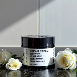 DIVINE GLOW LIGHTENING CREAM